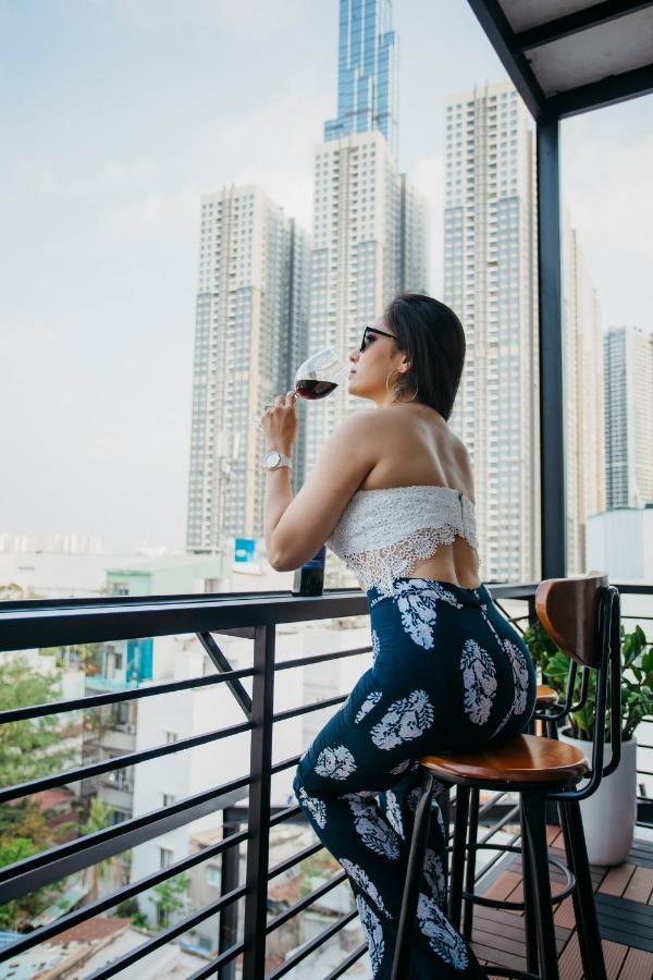 Khách sạn hẻo lánh Instahome TP. Hồ Chí Minh